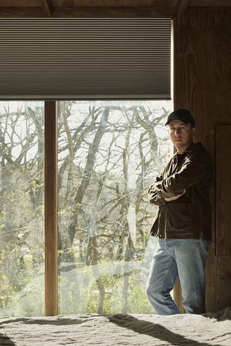 Duette® gardiner innreder Andreas Martin Löfs sommerhus