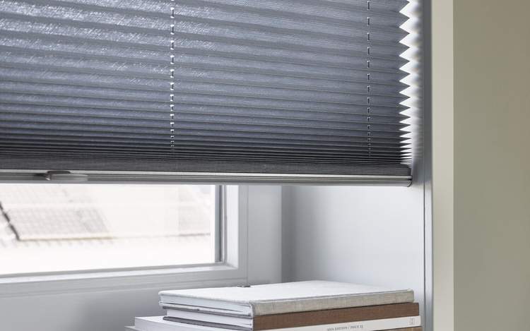 Plisségardin med resirkulert Sea-Tex® vev